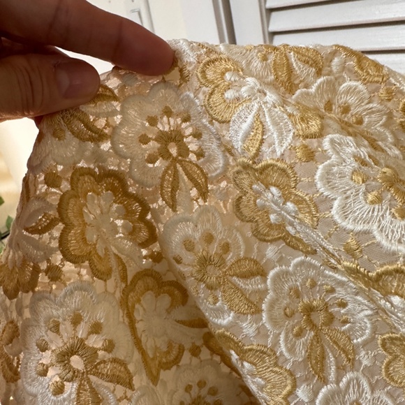 Vintage 1960s Fit & Flare Sleeveless Lace Dress Gold White Fully Lined - Picture 7 of 16